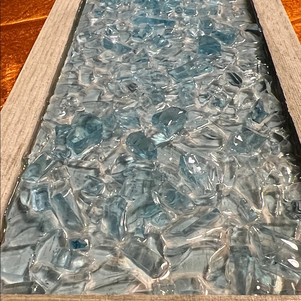 Blue Glass epoxy resin wall sign - Picture 4 of 5